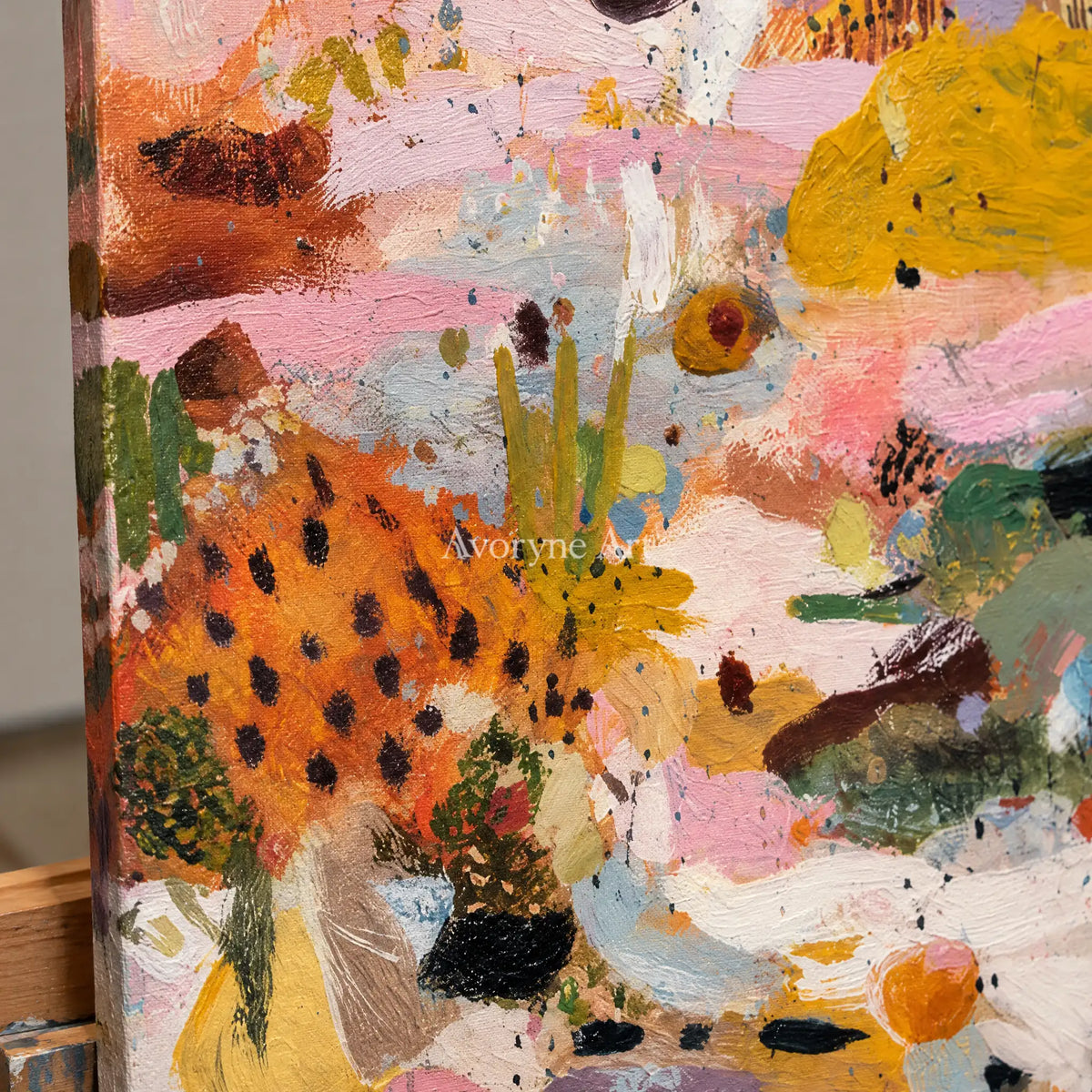 Ivory Distant Reverie: Pink Organic Pattern — detail easel