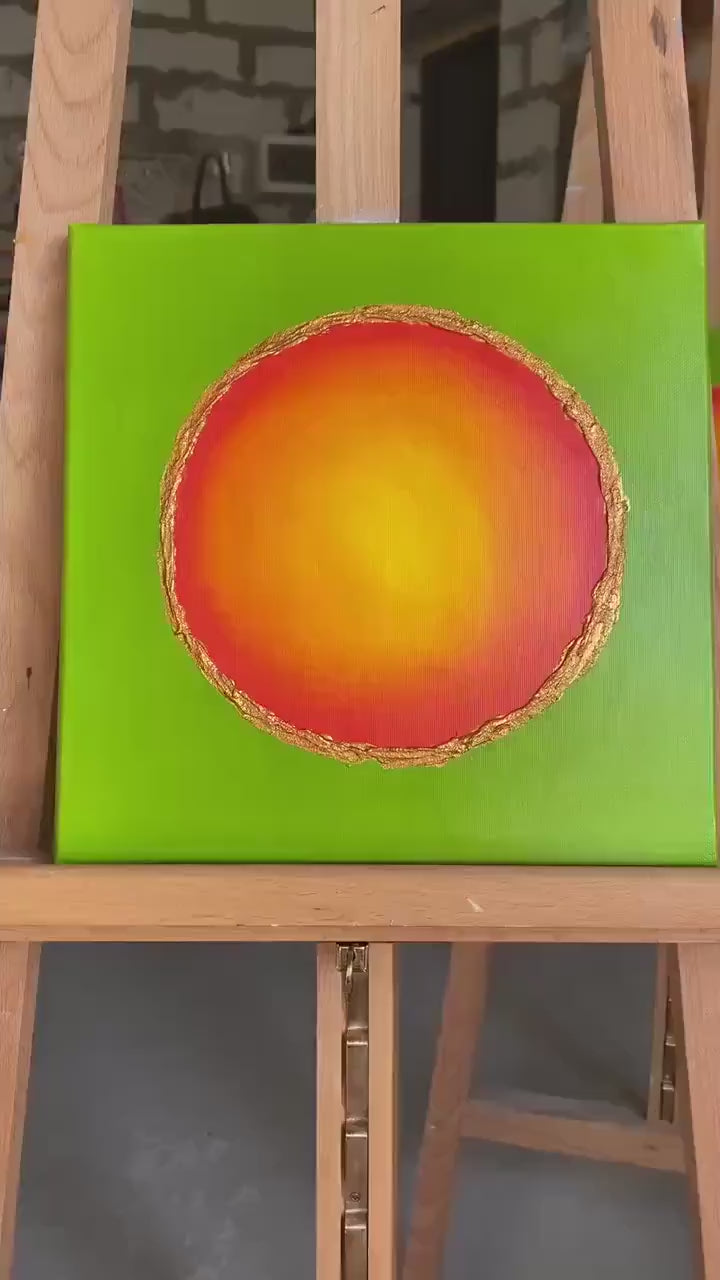 Aster Silk: Green Amber Circle — artwork video